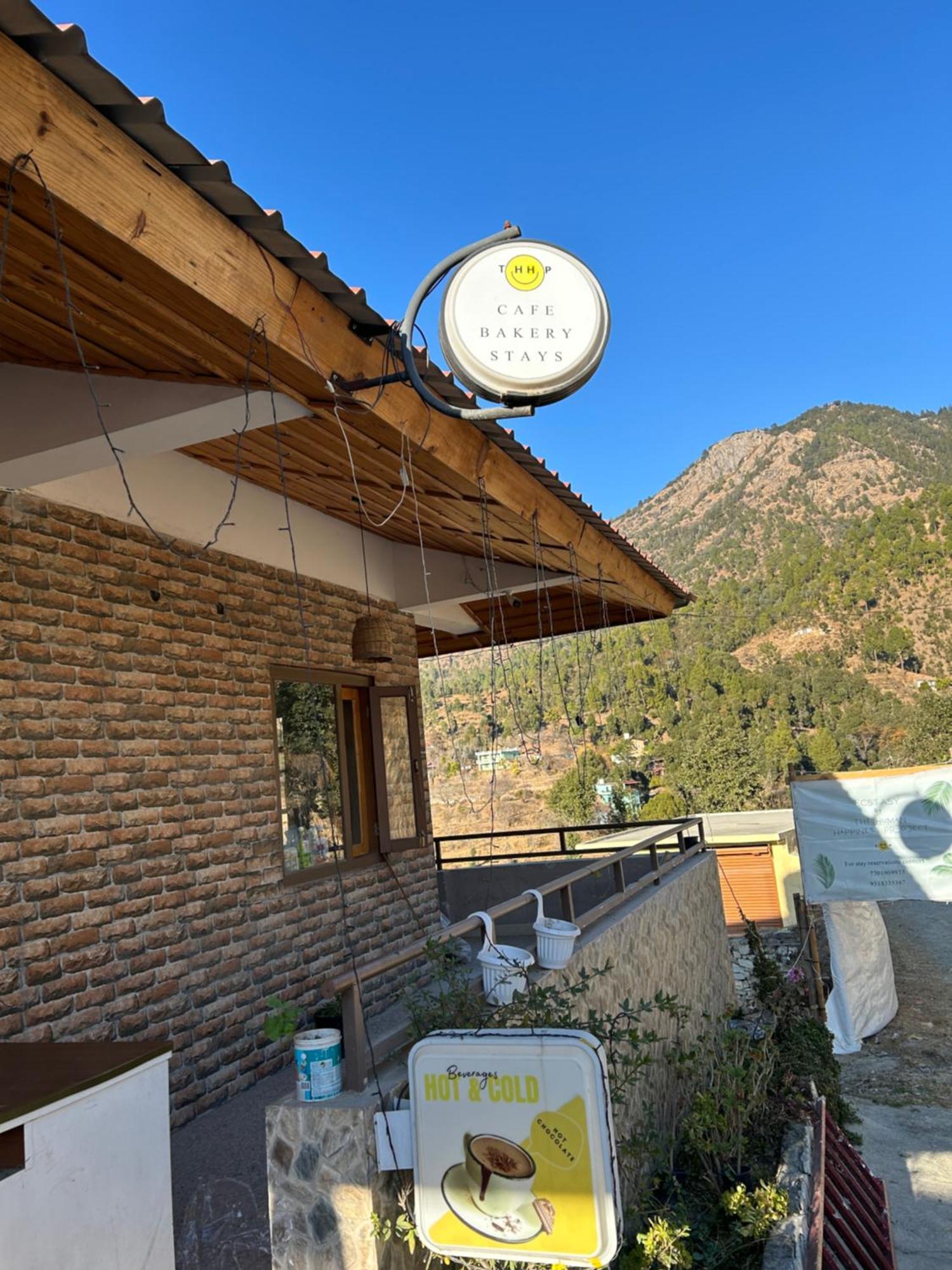 Exstasy Stays - Bathtub Rooms & Cafe - Your Romantic & Cozy Getaway - Thhpsociety - Mukteshwar Exterior foto