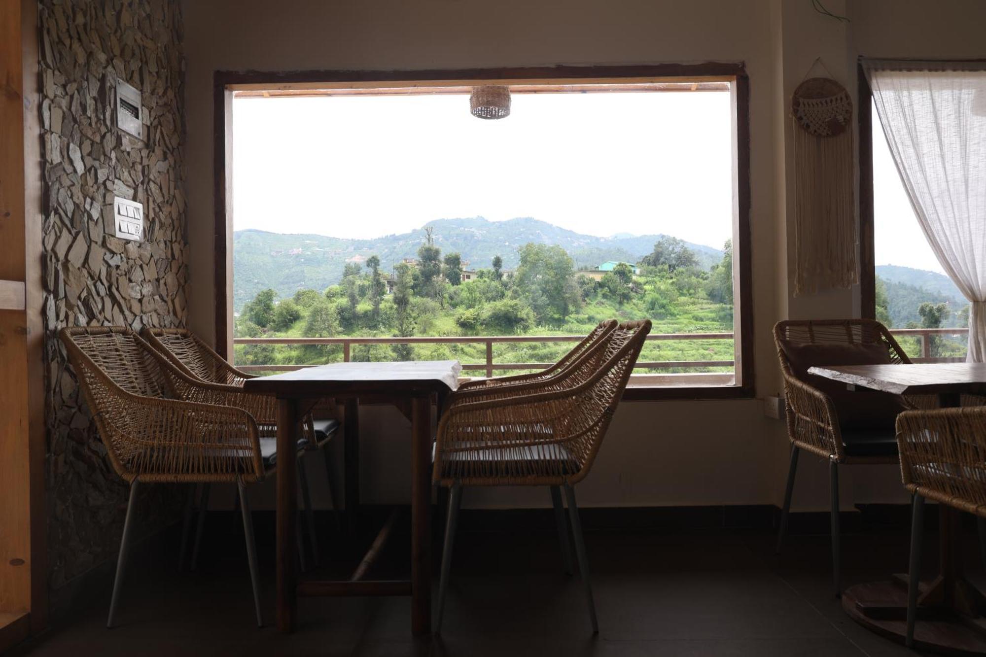 Exstasy Stays - Bathtub Rooms & Cafe - Your Romantic & Cozy Getaway - Thhpsociety - Mukteshwar Exterior foto