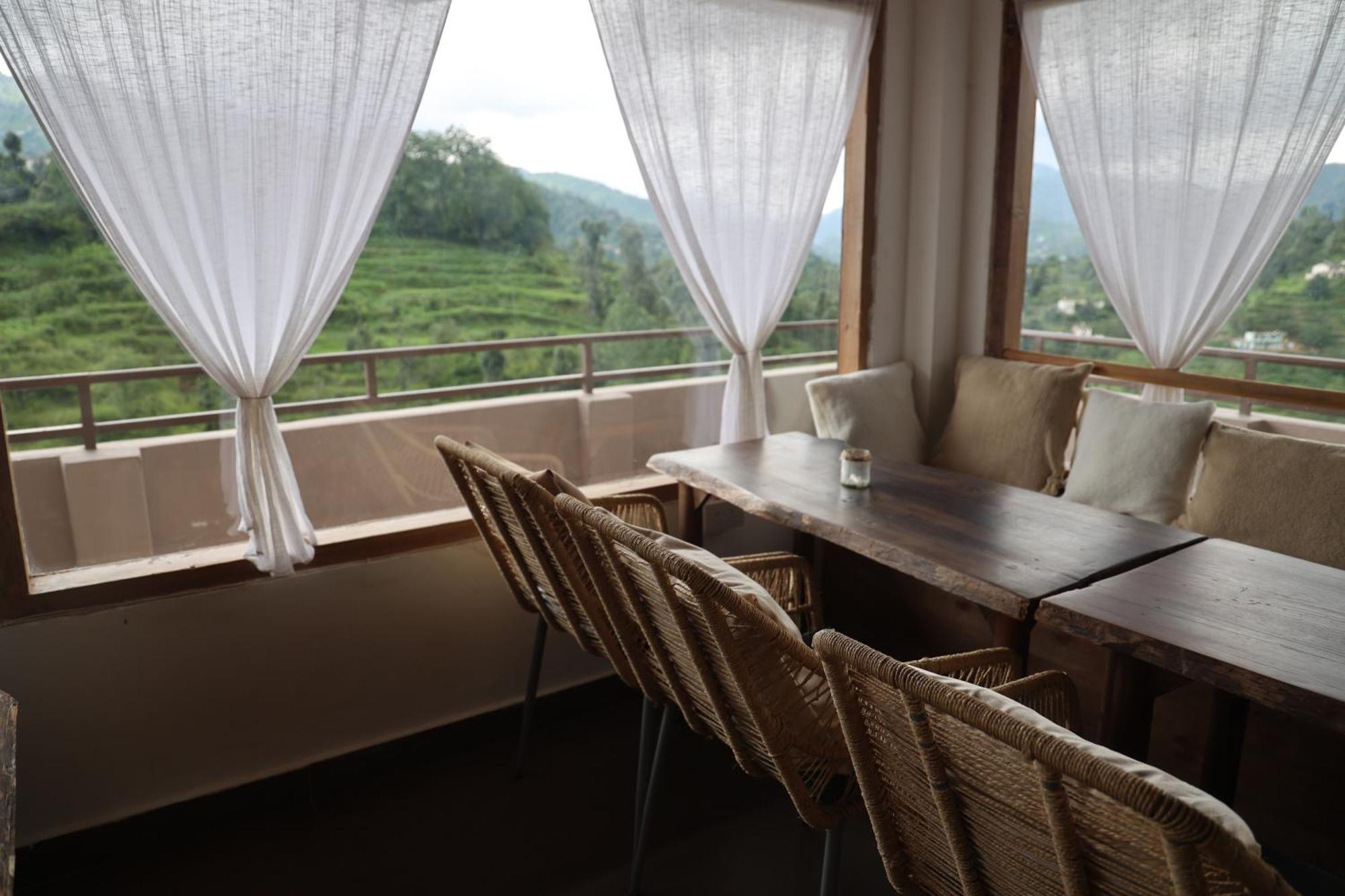 Exstasy Stays - Bathtub Rooms & Cafe - Your Romantic & Cozy Getaway - Thhpsociety - Mukteshwar Exterior foto