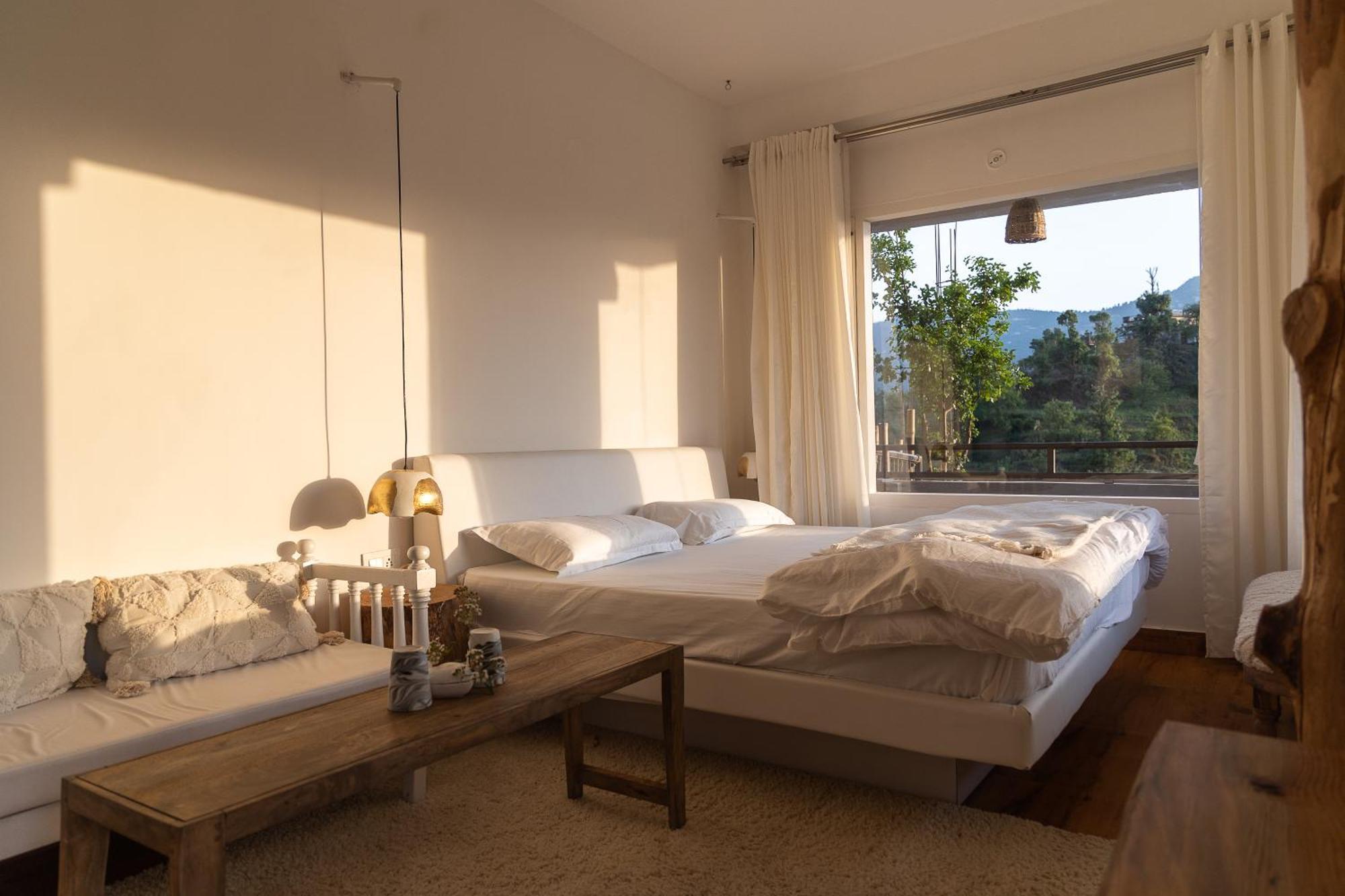 Exstasy Stays - Bathtub Rooms & Cafe - Your Romantic & Cozy Getaway - Thhpsociety - Mukteshwar Exterior foto